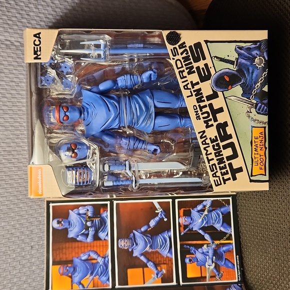 Eastman and Laird's Teenage Mutant Ninja Turtles Ultimate Foot Ninja Figure - Picture 3 of 5